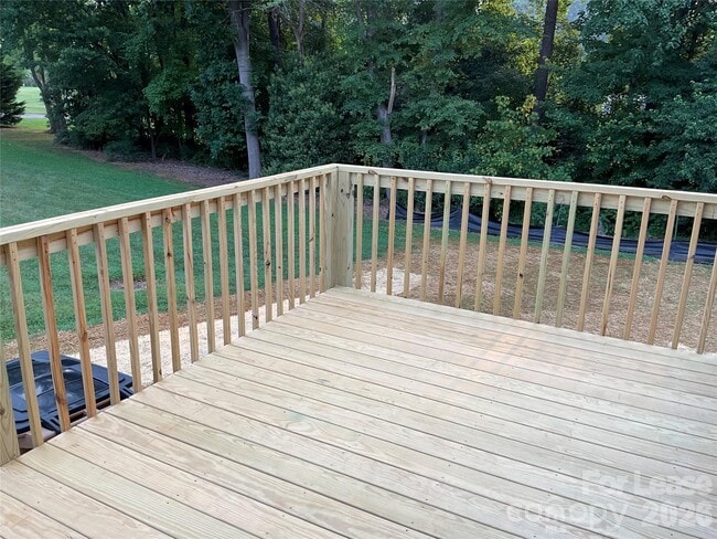 Photo - 1287 Janice Rd