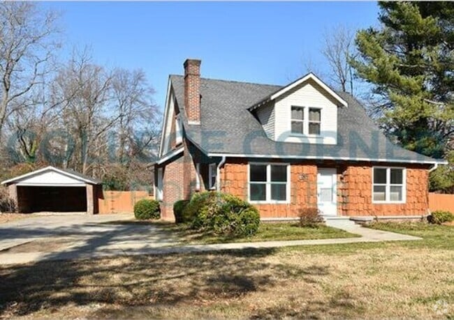 Building Photo - 1307 Polo Rd Rental