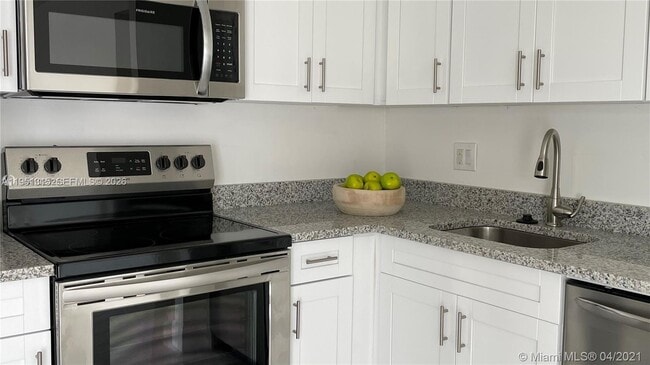 Building Photo - 11781 NW 30th St Unit 205A