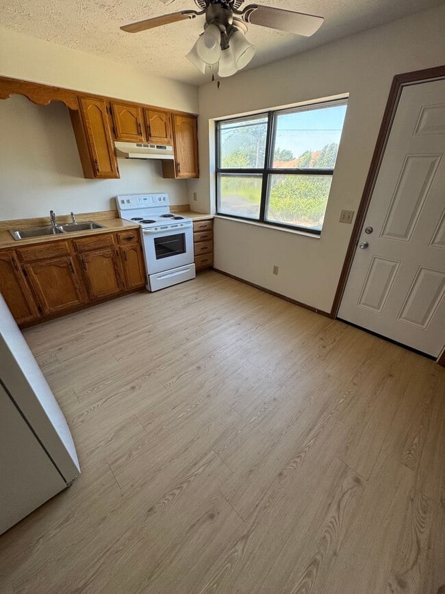 Photo - 2991 W Village Ln Unidad 2991 B