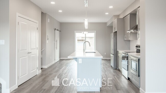 Photo - 7813 Yorke Rd