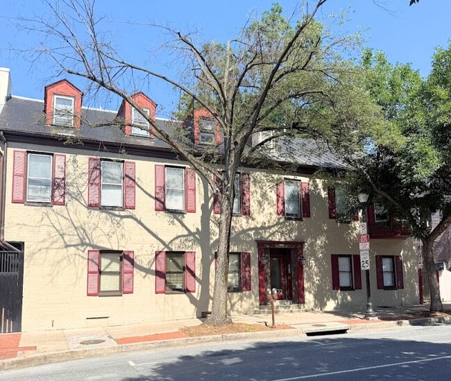 Building Photo - 313 N Market St Unit #9 Rental