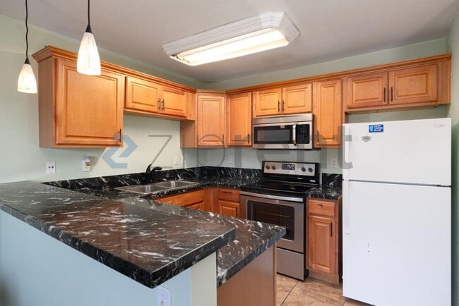 Photo - 221 Westlake Dr