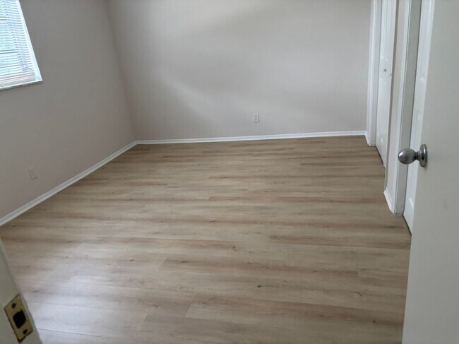 725 SE 23rd St Unidad 2