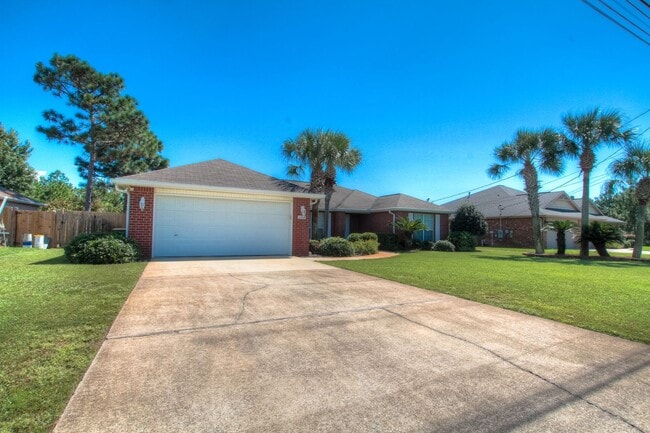 Photo - 4 Bedroom in Navarre!
