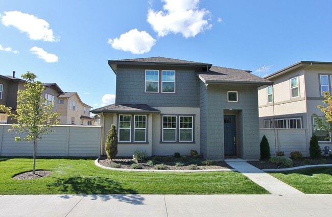 Building Photo - Immaculate Home in Harris Ranch