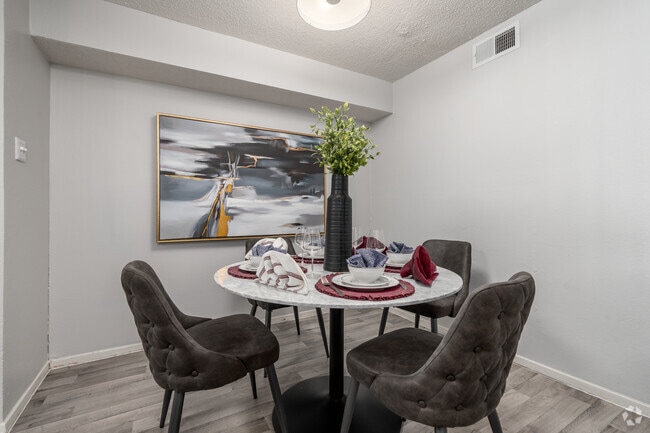 1BR, 1BA - 725SF - 18Eleven Frankford Apartments