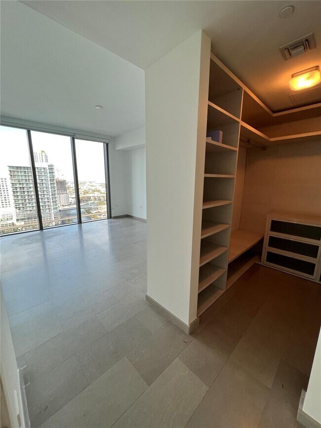 Photo - 68 SE 6th St Unit 2302