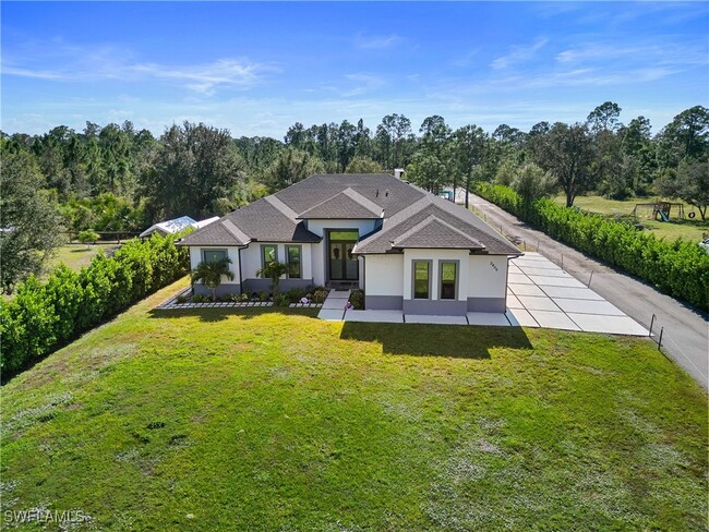 Building Photo - 2406 37th Ave NE