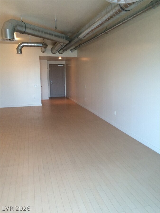 Photo - 200 Hoover Ave Unidad 1910