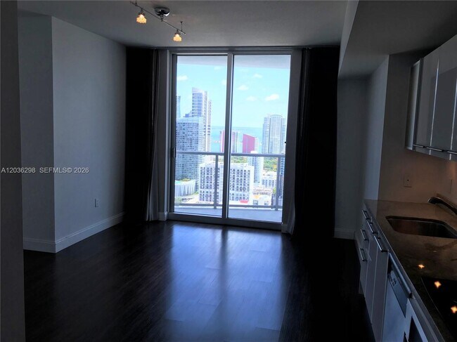 Photo - 185 SW 7th St Unit 3806