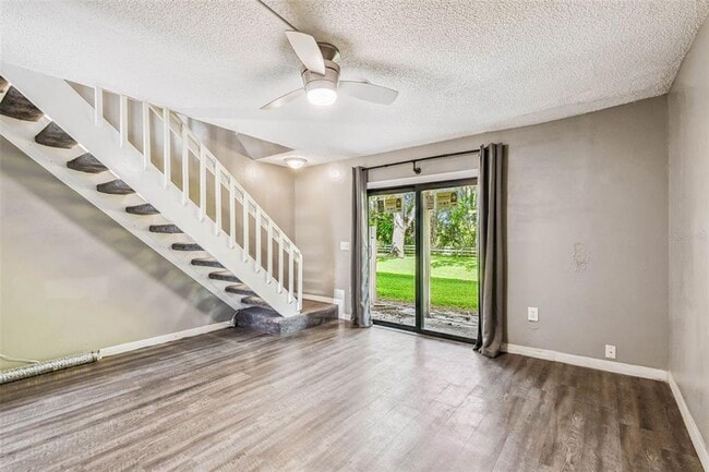 Photo - 103 Brigadoon Dr