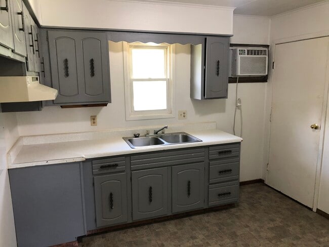 Photo - 130-132 Fauber Ln