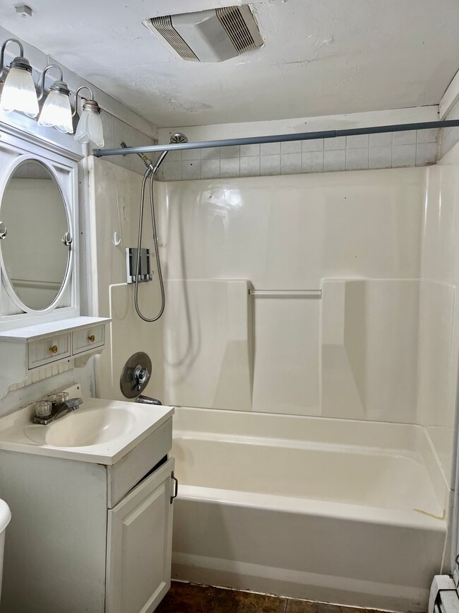 Photo - 32 Cross St Unit 1 -  # 32 1st. Flr.