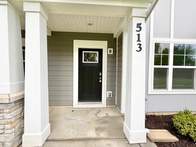 513 Yosemite Wy