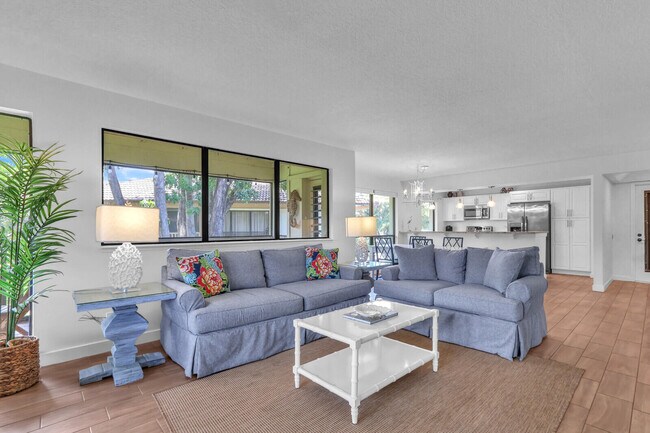 Photo - 632 Brackenwood Cove