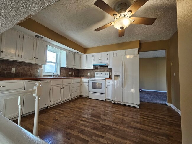 Photo - 11327 Camden Ave