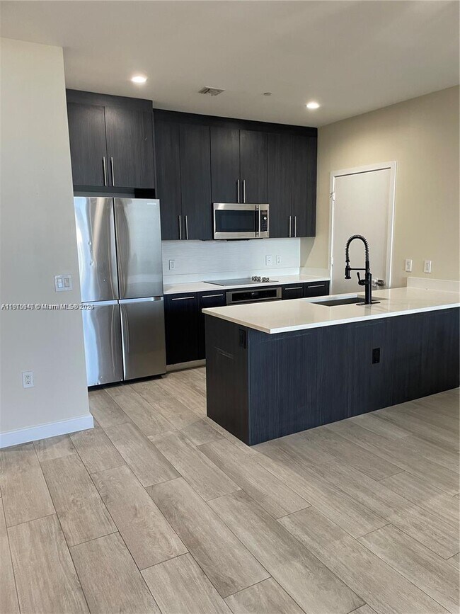 Photo - 55 SW 9th St Unit 4304