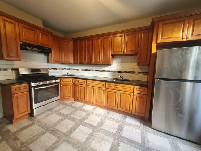 Photo - 221 Bayview Ave Unit 1