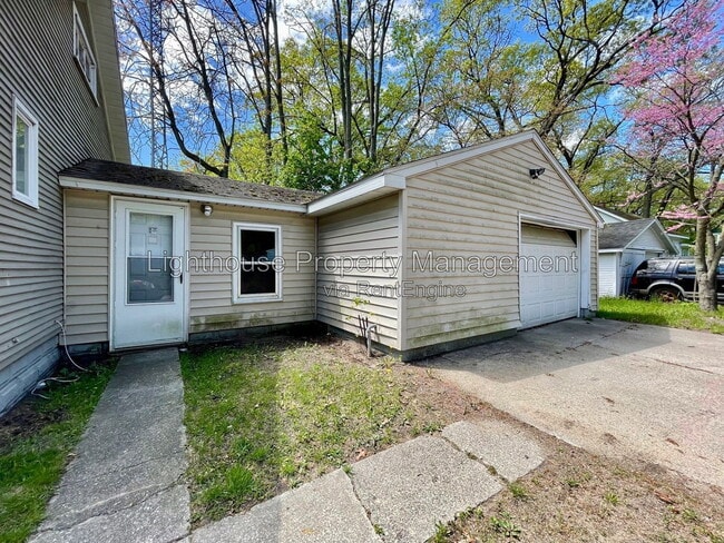 Photo - 3201 5th St