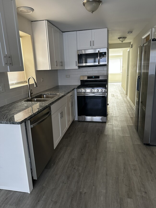 Photo - 3211 S 53rd Ct