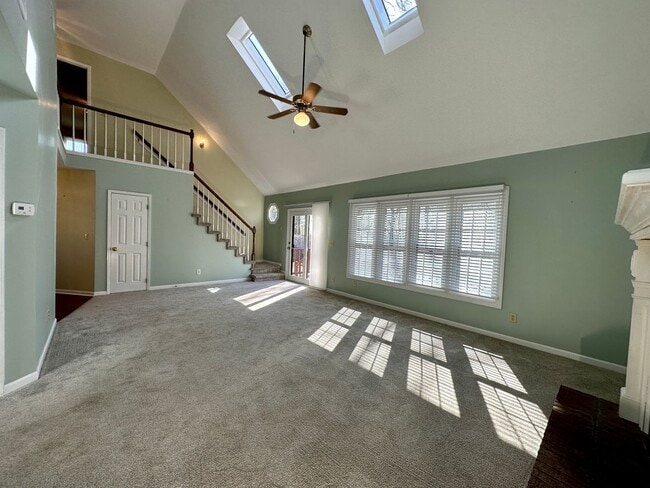 Photo - Spacious 4-Bedroom Home with Bonus Room & Exceptional Amenities