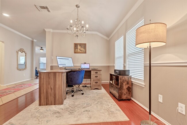 Photo - 2911 Ashbrook Ln