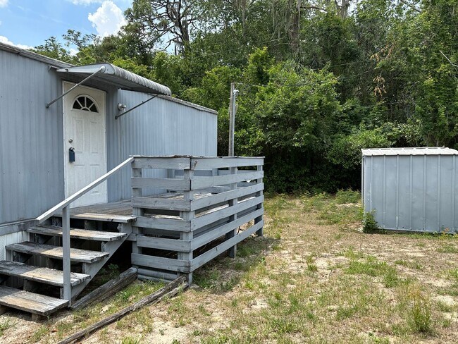 Photo - Well Maintained 2/2 home with fence enclosed