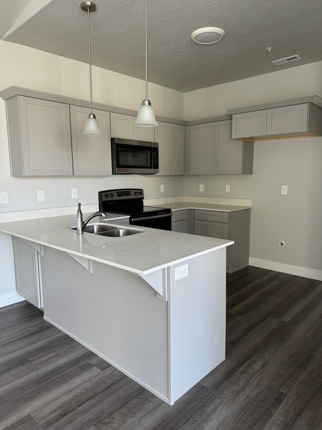 3 bed/2bth 1 car Garage!!! - 3 bed/2bth 1 car Garage!!!