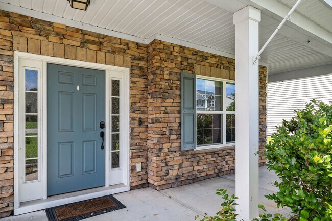 Photo - Relax by the Water – 4BR Home with Pond Views in Creekside