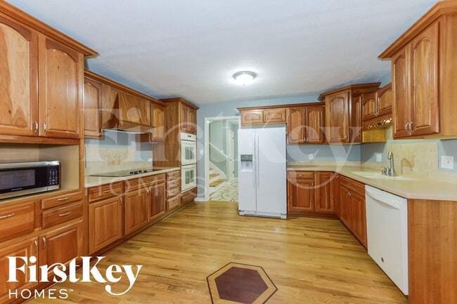 Photo - 10342 Walmer St