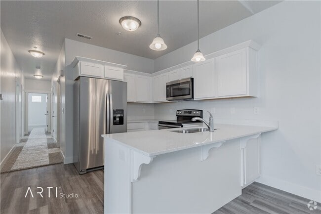 Building Photo - 1813 W Newcastle Ln Unit Beautiful Condo