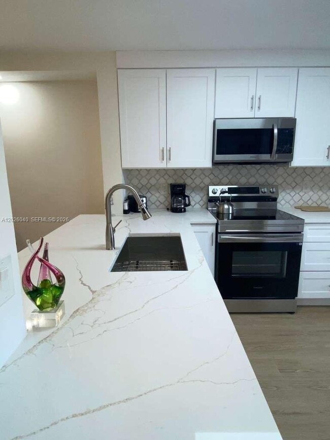 Photo - 7350 Kinghurst Dr