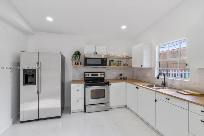 Photo - 6800 NW 5th Pl