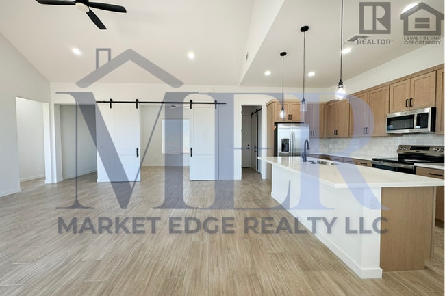 Photo - 3Bed/2Bath Home in Rio Verde! $2495 MOVE-IN SPECIAL! Move-In Ready on 02/05/2026! NO HOA!