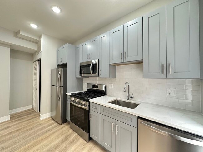 Photo - 451 W Belden Ave Unidad 31