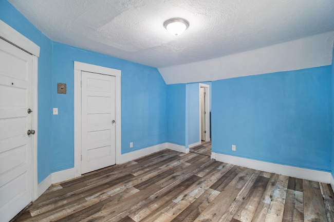 Building Photo - 709 Steward Ave Rental