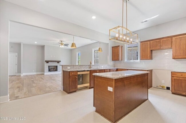 Photo - 2534 AC Freeman Dr W