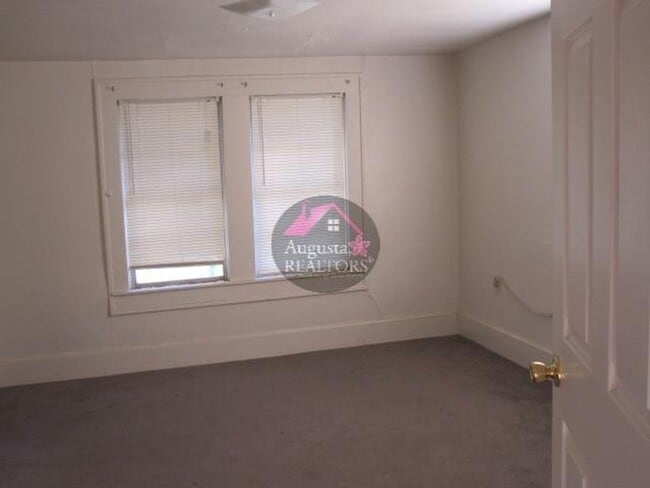 Photo - Three Unidad 501 ASH