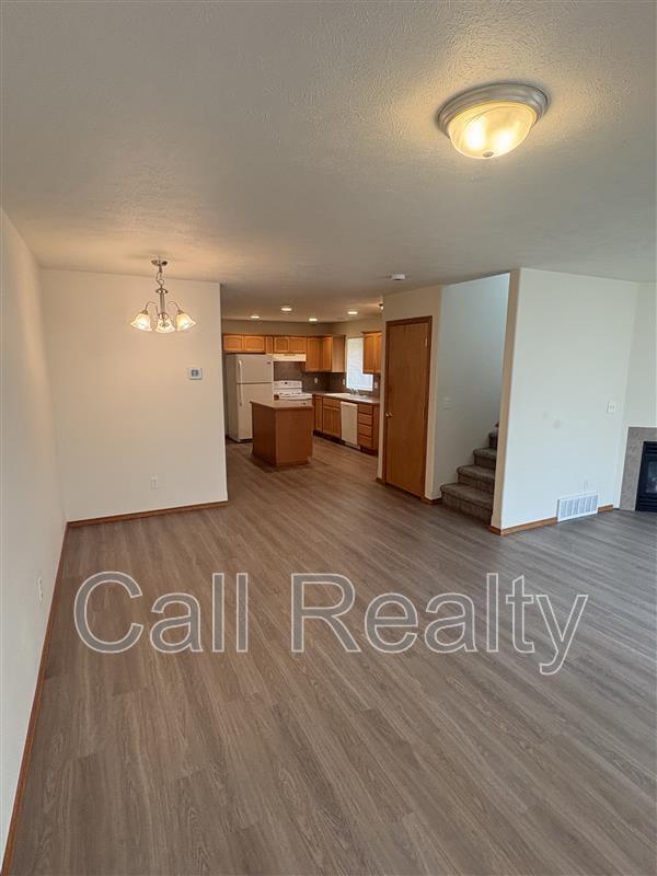 18716 E Augusta Ct
