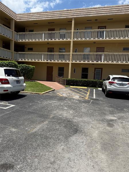 Building Photo - 5961 NW 61st Ave Unit 107 Rental