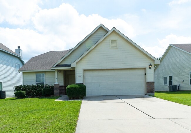 Photo - 1052 Windy Grove Ln House