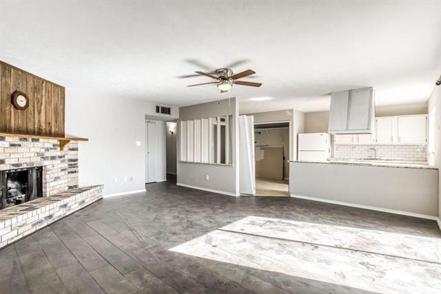 Photo - 5656 Pearce St