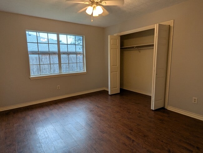 Photo - 1806 Treehouse Trl