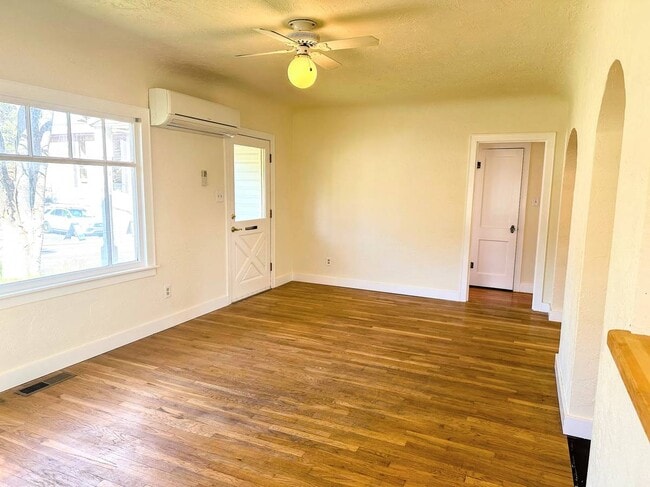 Photo - 290 S Mountain Ave