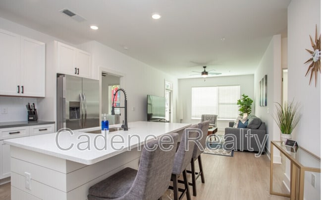 Photo - 610 S Kerr Ave