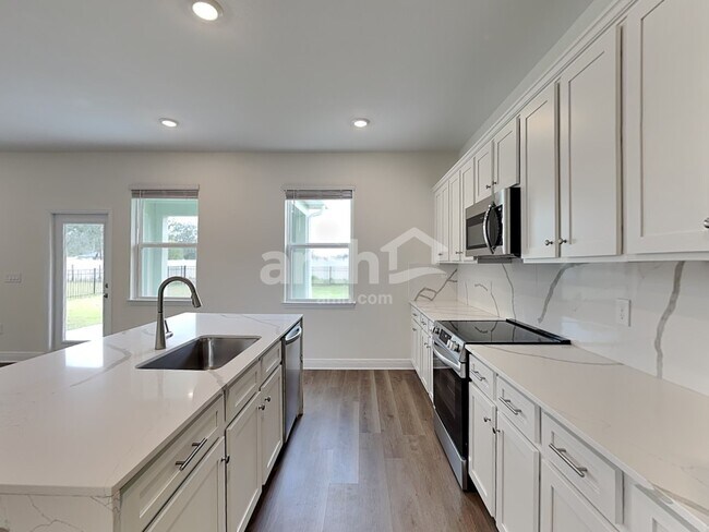 Photo - 5943 Pinewood Ests Dr