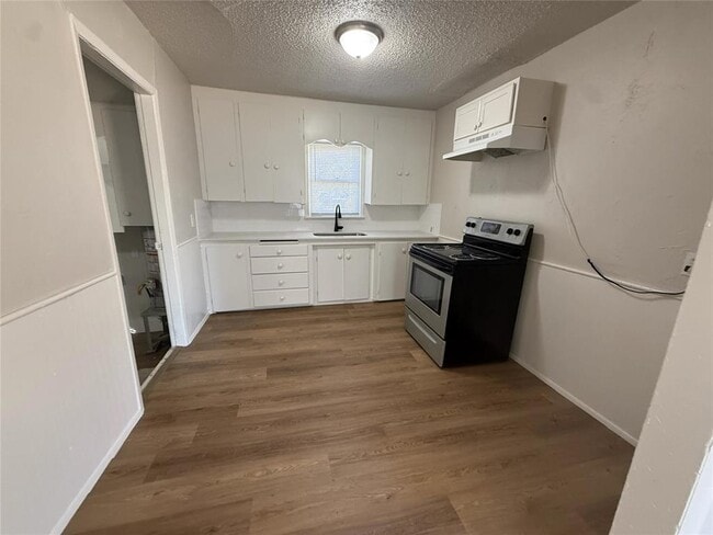 405 NW 90th St