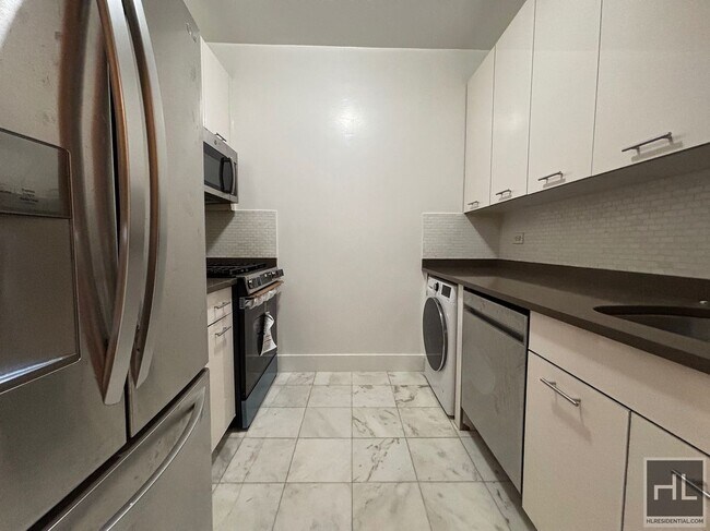 Photo - EAST 63 STREET Unit LOBLO