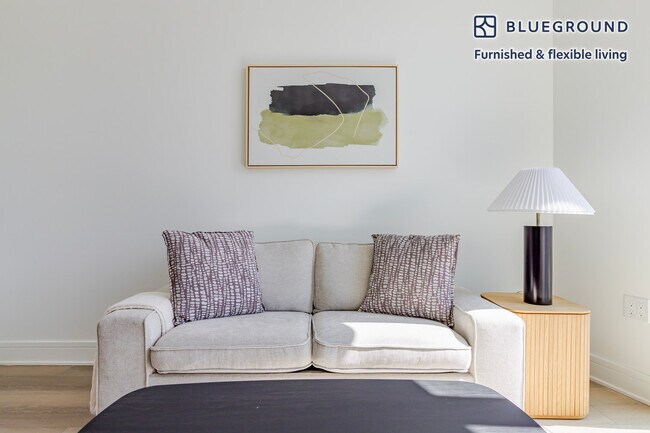 Photo - 240 3rd Ave Unidad FL4-ID1830